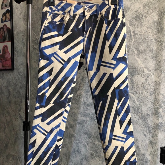 Dkny Denim - DKNY Jeans Abstract Print Blue / Natural Jeans